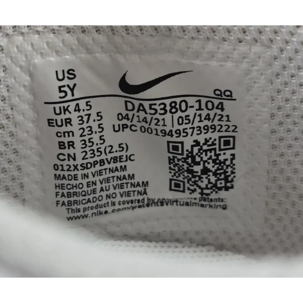 Nike Court Legacy Boys Size 5Y Sneakers Triple White‎ Leather Low Top NEW